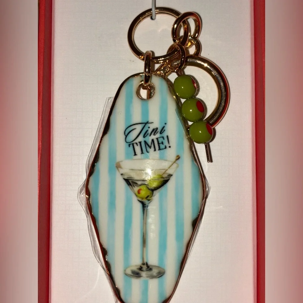 PIPER K Retro Style Motel Hotel Key Tini Time Olives Keychain Bag Charm NEW NWT